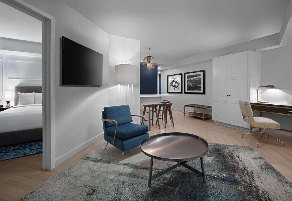 Pantages Hotel Toronto Centre Room photo